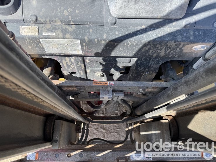 2020-komatsu-fg25t-16-image-12