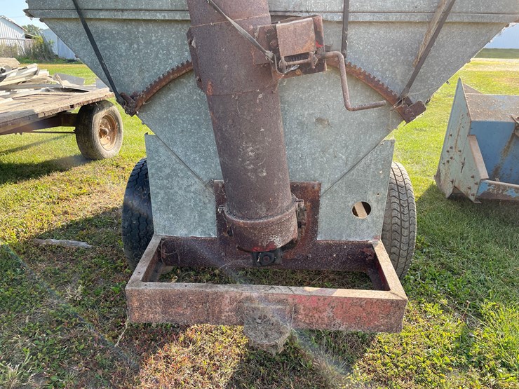 algoma-mixer-wagon-image-9