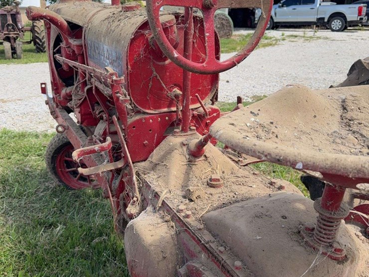 farmall-f-12-image-35