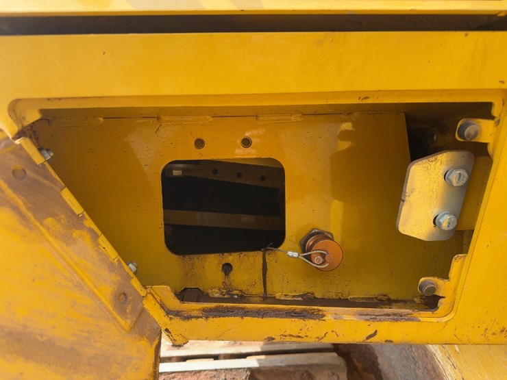 2019-deere-950k-image-49