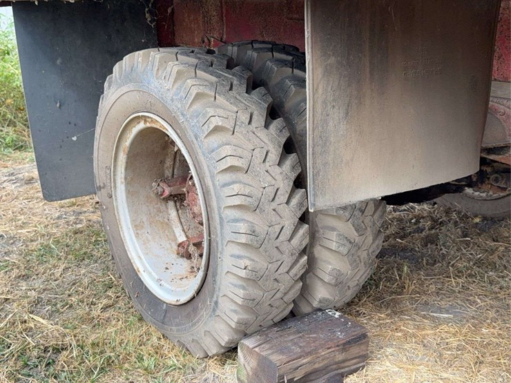 federal-grain-truck-image-26