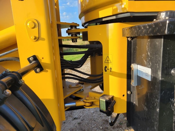 2024-mammut-wl20-wheel-loader-image-3