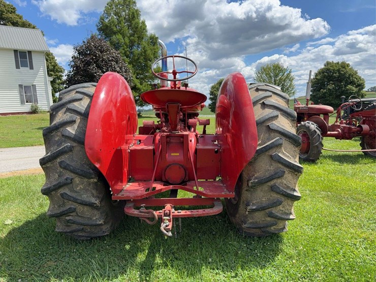 farmall-w-9-image-5