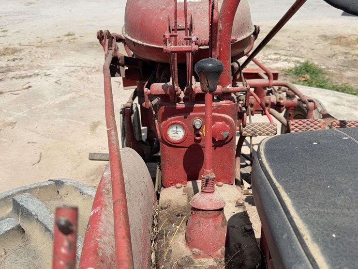 farmall-super-a-image-39
