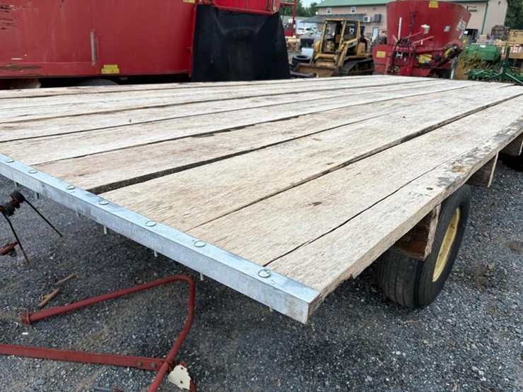8x20-farmbilt-flat-wagon-image-7