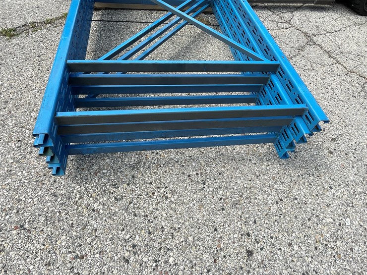 #1360-•-10'-pallet-racking-uprights-image-7