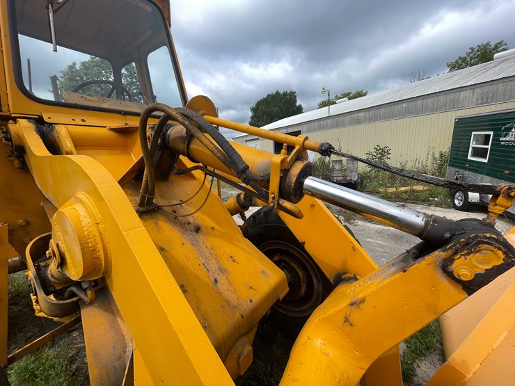 #1108-•-hough-60-b-payloader-(located-in-appleton,-wi)-image-12