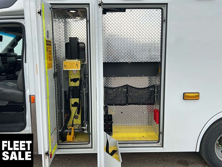 2017-chevrolet-express-s/a-ambulance-image-14
