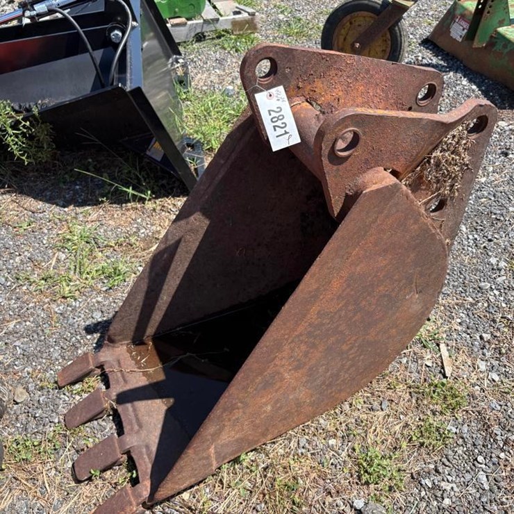 NEW HOLLAND 260