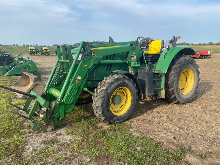john-deere-h130-image-1