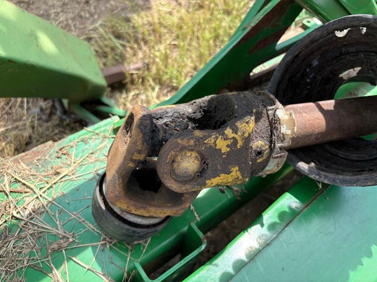 john-deere-275-image-4