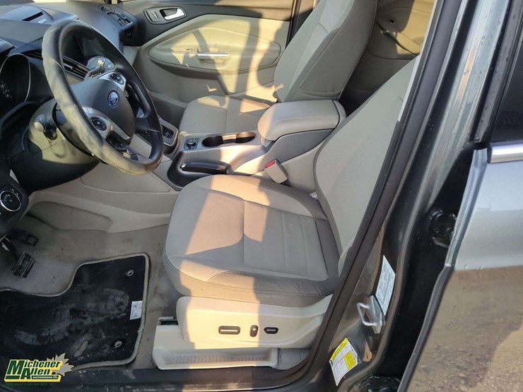2014-ford-escape-se-image-8