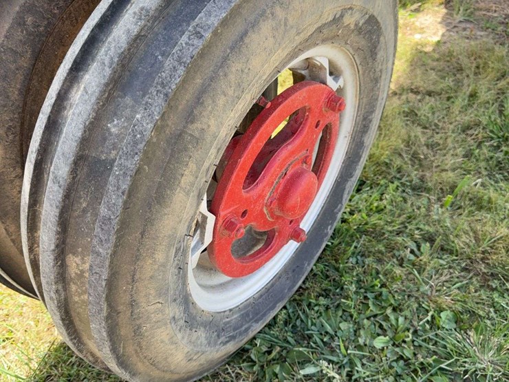 farmall-300-image-14