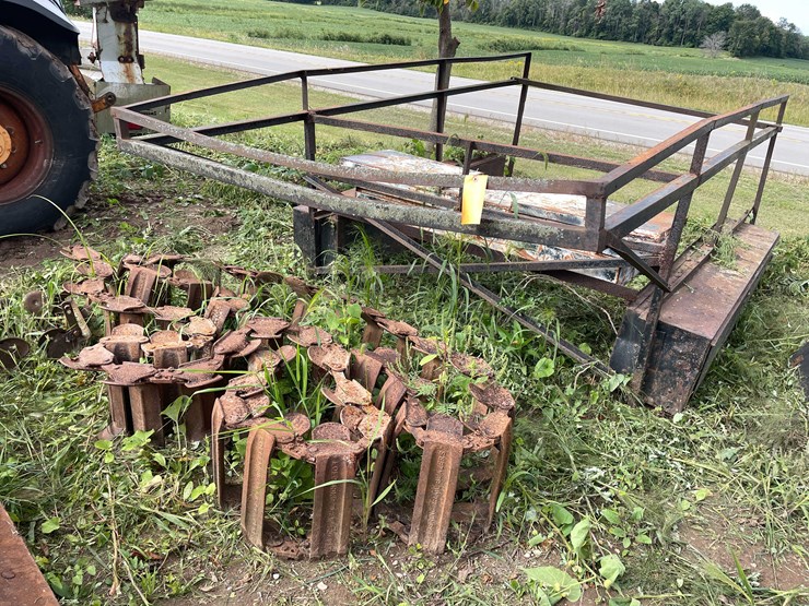 #1294-•-tracks-and-truck-rack-frame-image-1