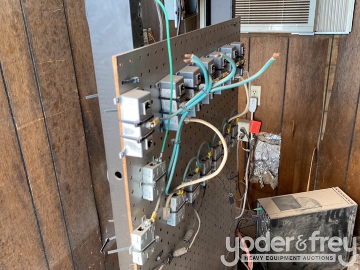 12'-x-8'-metal-building,-insulated.-a/c-unit,-generator-image-12
