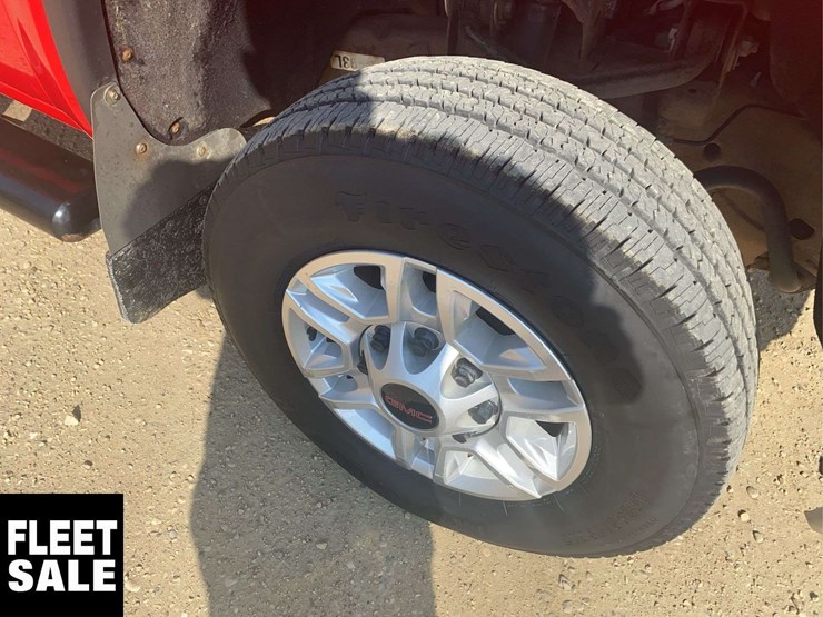 2019-gmc-sierra-2500hd-image-24