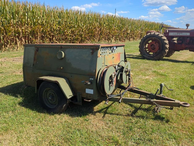 heavy-duty-pull-behind-pump-image-1