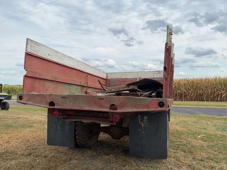 federal-grain-truck-image-11