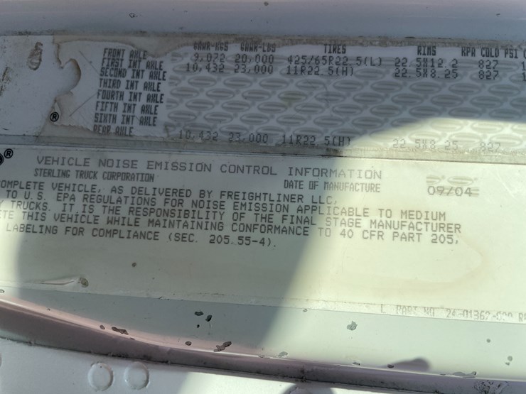 2005-sterling-lt9500-image-100