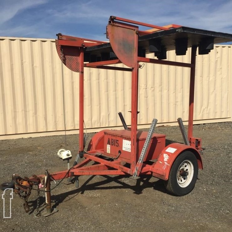 2010 MYERS & SONS ARROW BOARD
