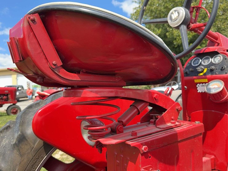farmall-450-image-29
