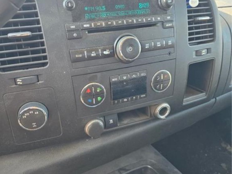 2011-chevrolet-2500-image-20