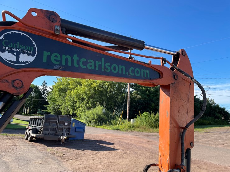 2019-hitachi-zx35u-image-31