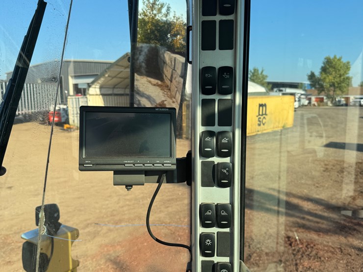 volvo-l90f-image-40