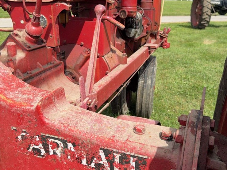 farmall-f-20-image-48