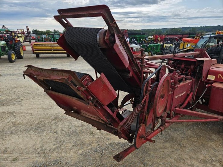 new-holland-275-image-27