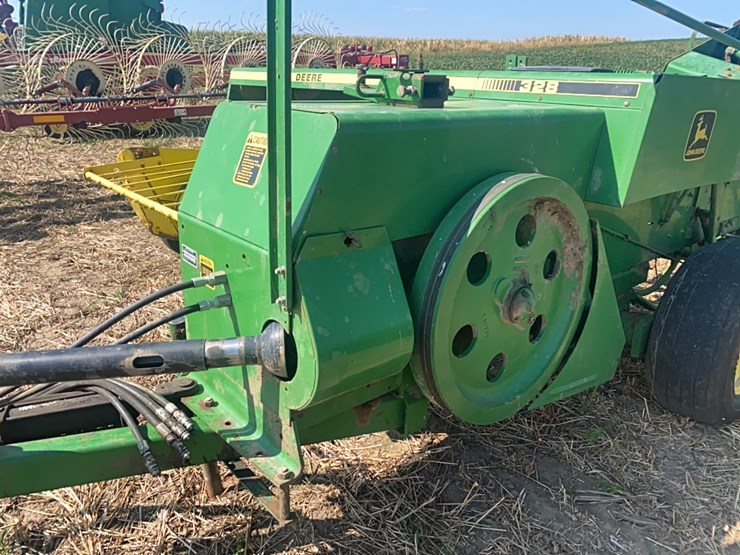 john-deere-328-image-7