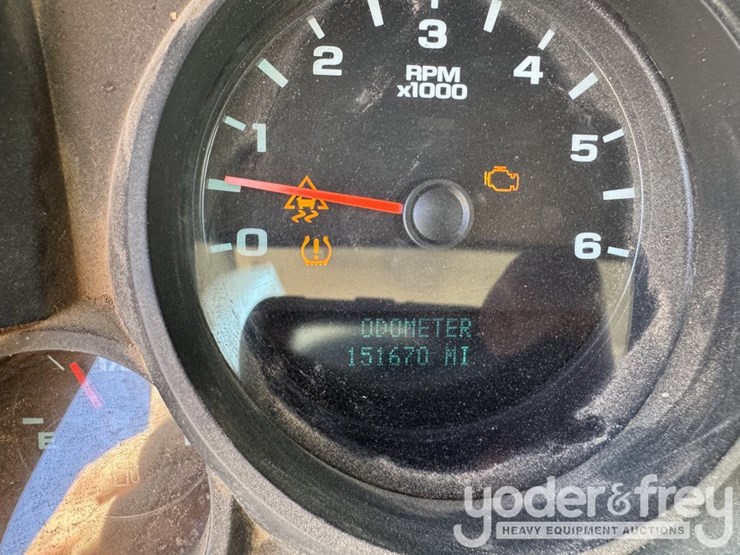 2010-chevrolet-silverado-1500-image-34
