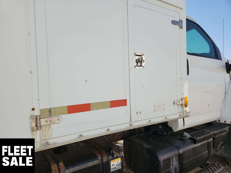 2005-gmc-topkick-c7500-image-44