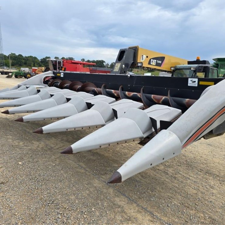 GLEANER 830