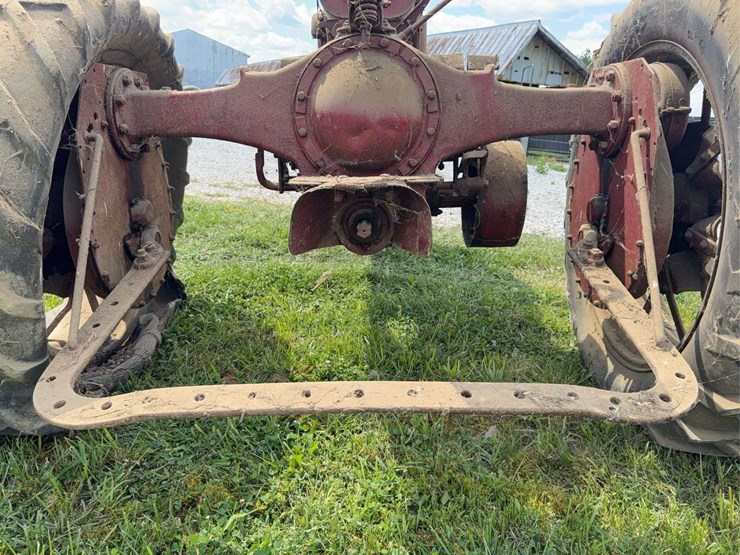 farmall-f-20-image-14