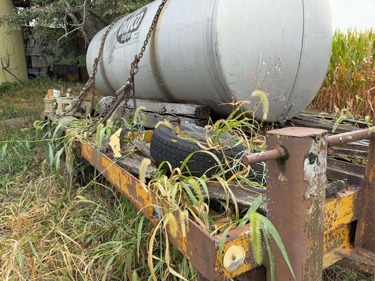 gooseneck-trailer-with-tank-image-13