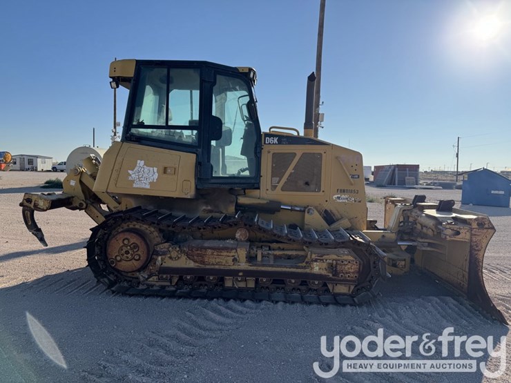 2011-caterpillar-d6k-xl-image-6