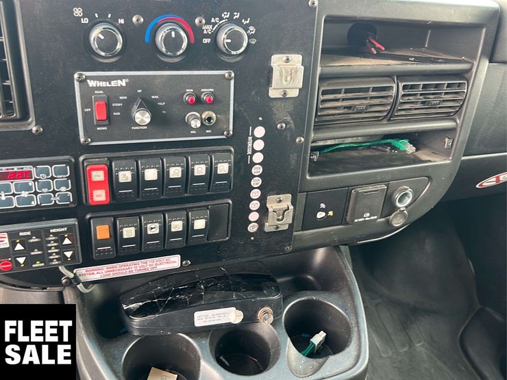 2017-chevrolet-express-s/a-ambulance-image-10