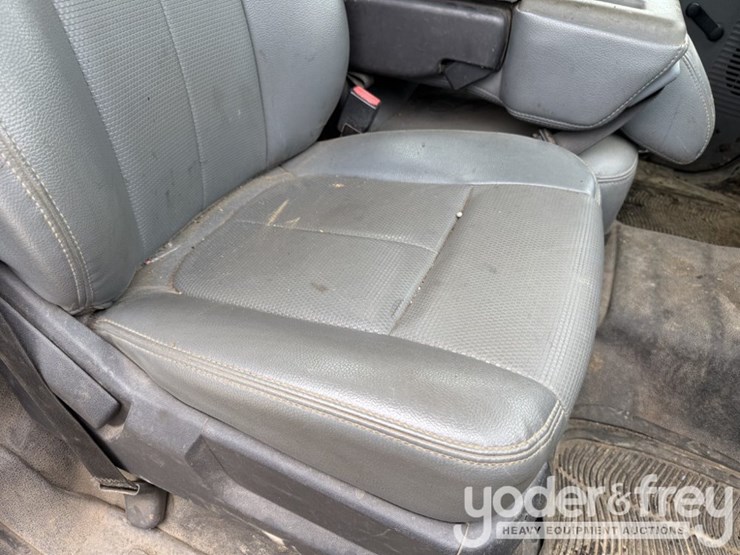 2016-ford-f350-xl-image-40