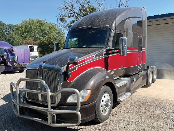 2018-kenworth-t680-image-1