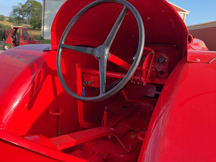 massey-ferguson-44-image-34