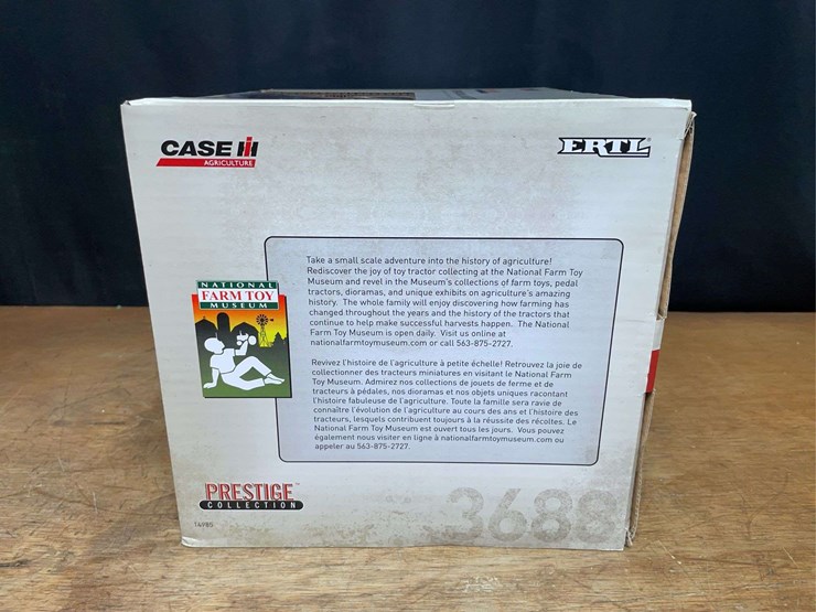 1/16-ih-3688-2016-nftm-nib-ertl-image-6