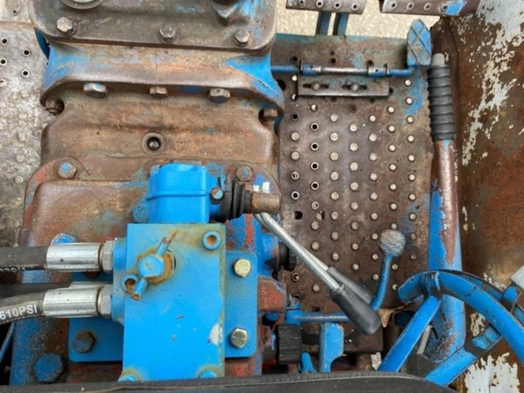 ford-5000-image-40