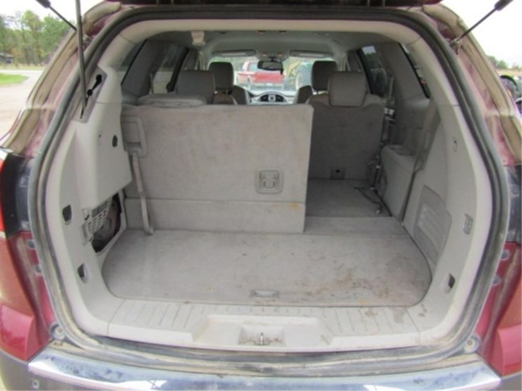 2010-buick-enclave-cxl-image-43