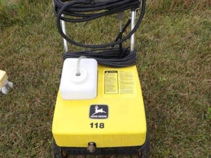 john-deere-118-image-10