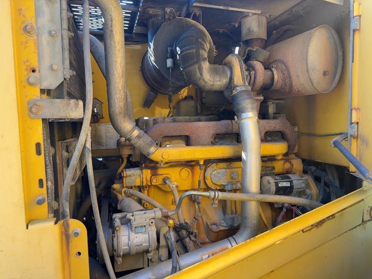 2005-deere-644j-image-25