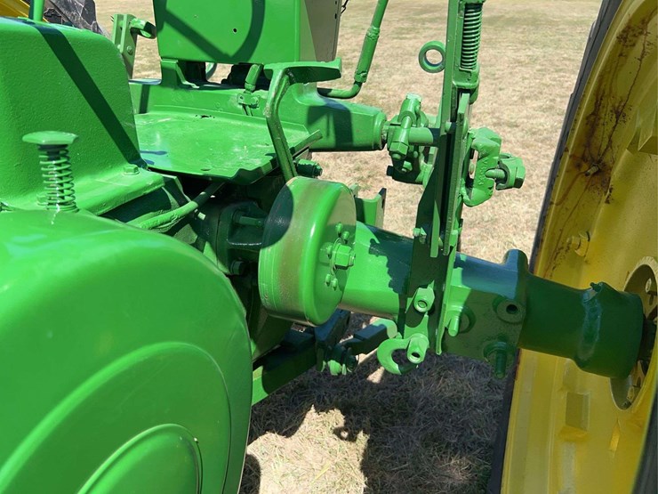 john-deere-model-b-image-50