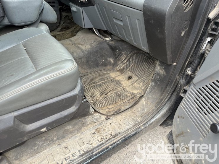 2016-ford-f350-xl-image-38