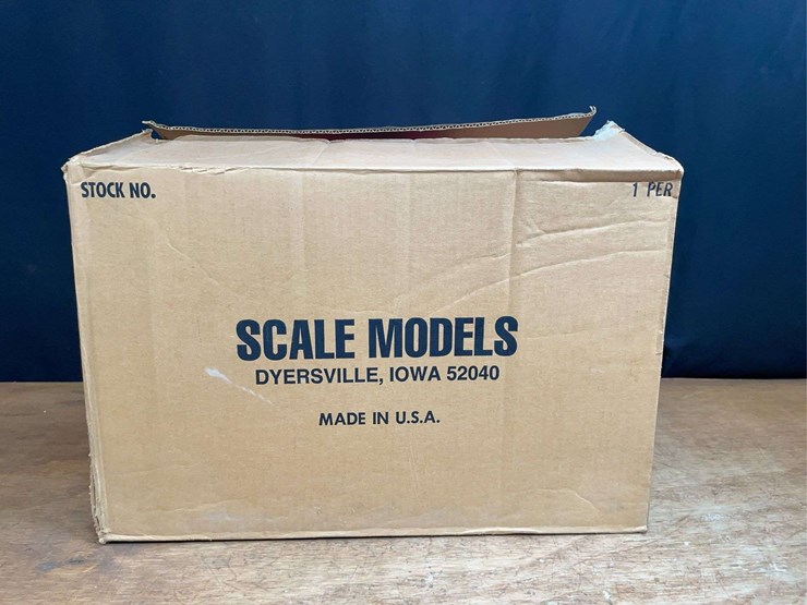 1/8-ih-856-1999-fps-nib-sm-image-13