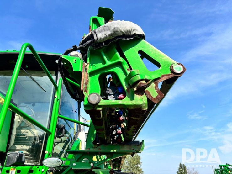 2018-john-deere-r4038-image-87